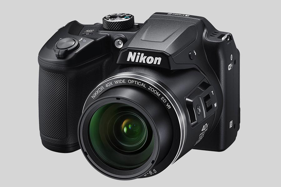 Come riparare l’errore «Attach a lens» nella fotocamera Nikon