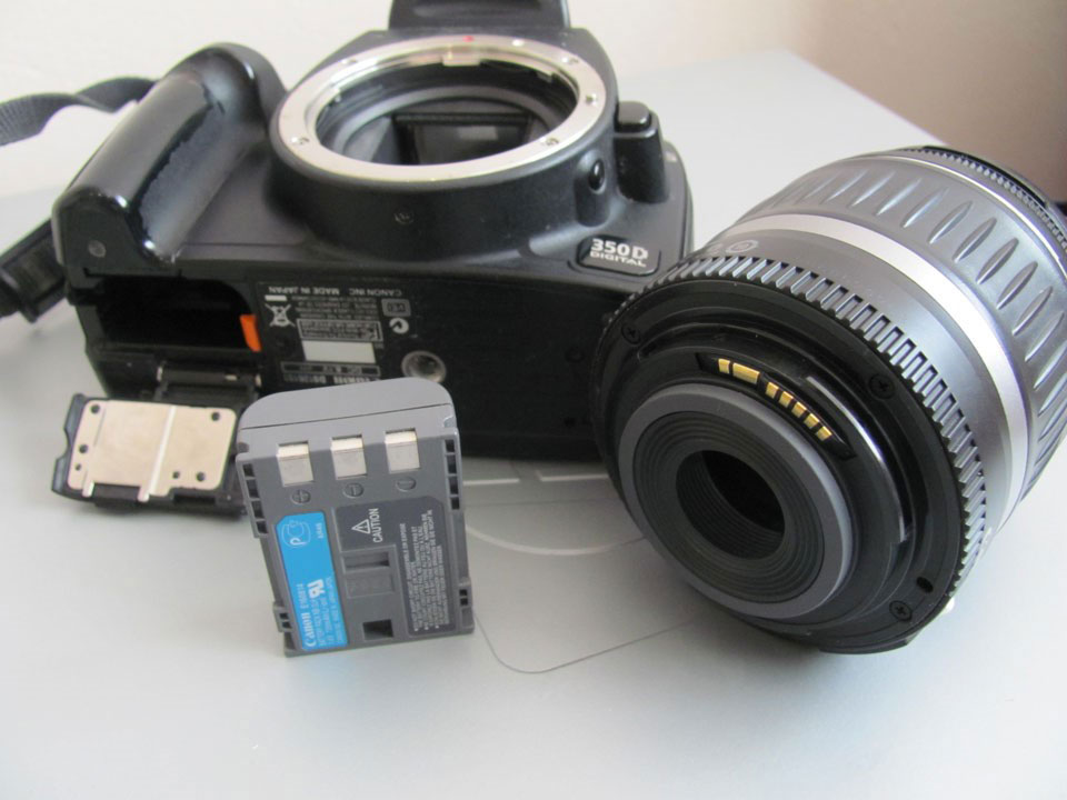 Toshiba «The date and time seting is not completed»: Resettate la macchina fotografica